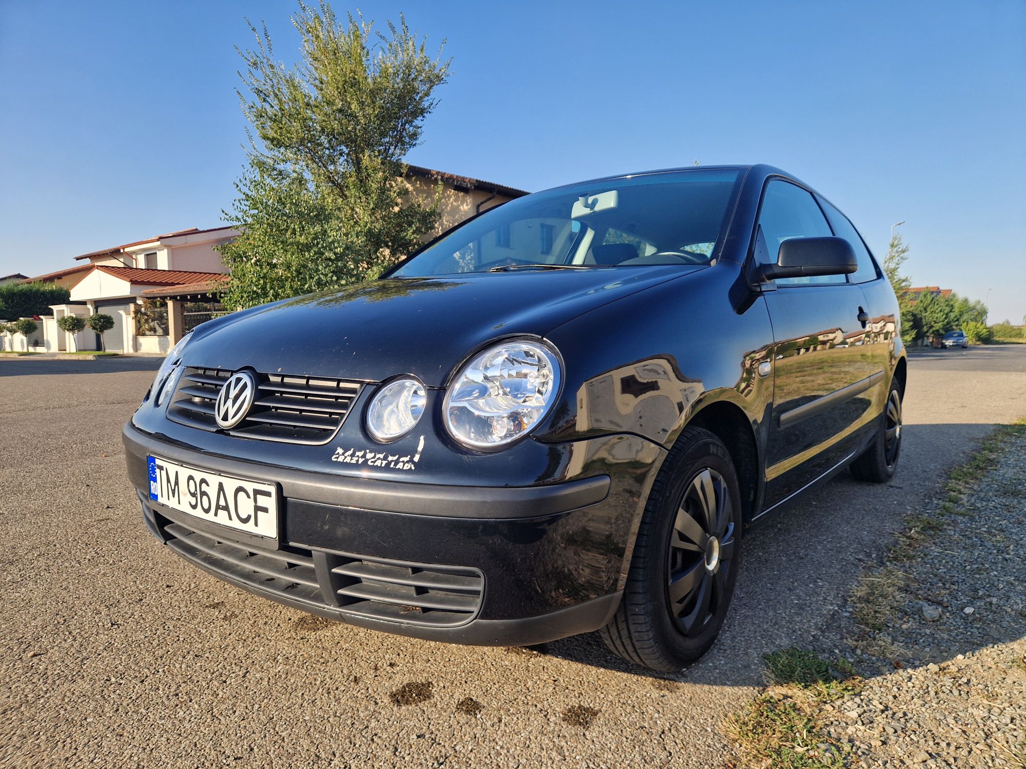 VOLKSWAGEN Polo